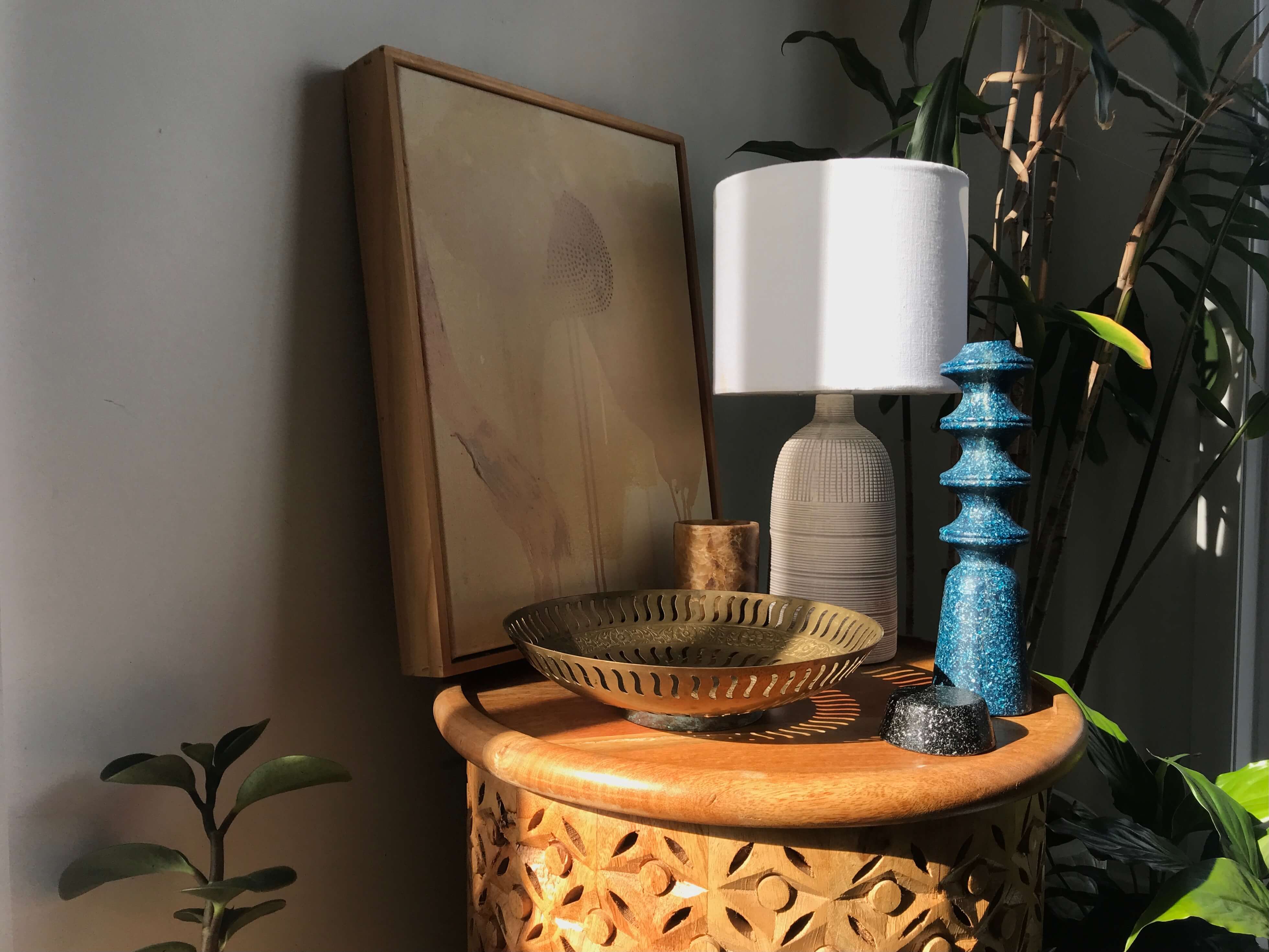 Discovering Orgonite Benefits in Daily Life Using orgonite at home to harmonize space and create positive energy flow